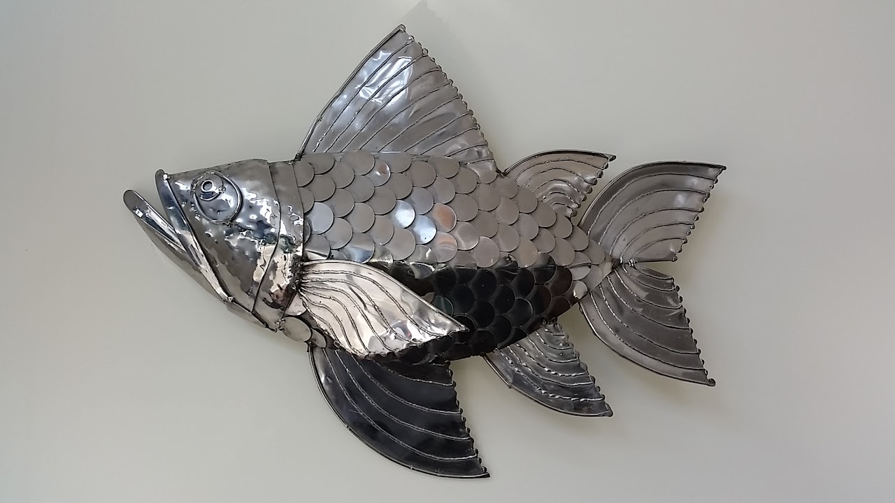 Metal fish wall sculpture in Oliver's restaurant